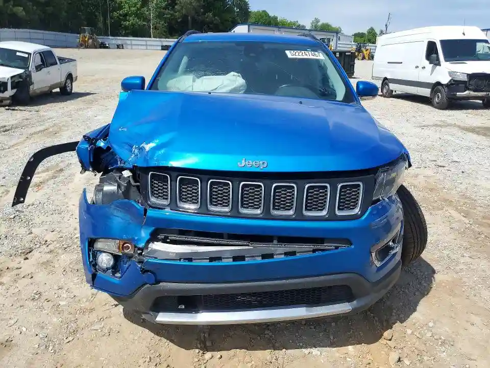3C4NJDCB1MT553563 2021 JEEP COMPASS-4