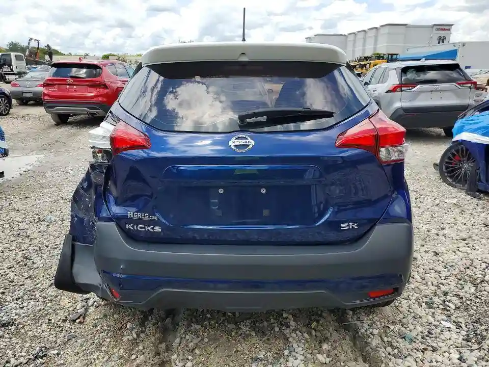 3N1CP5CU2JL545449 2018 NISSAN KICKS-5