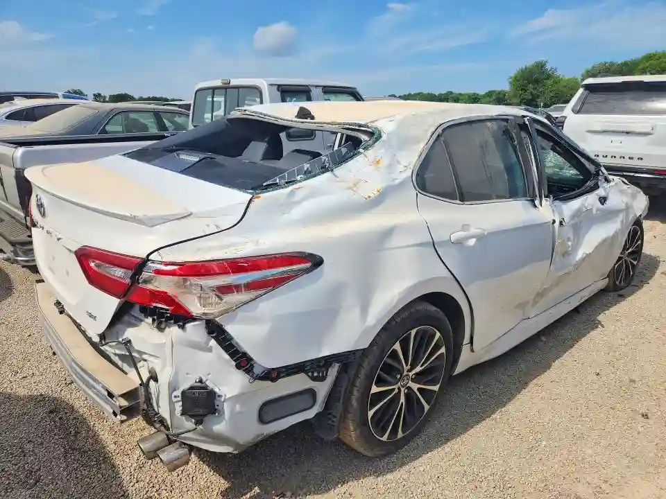 4T1M11AK9LU910968 2020 TOYOTA CAMRY-2