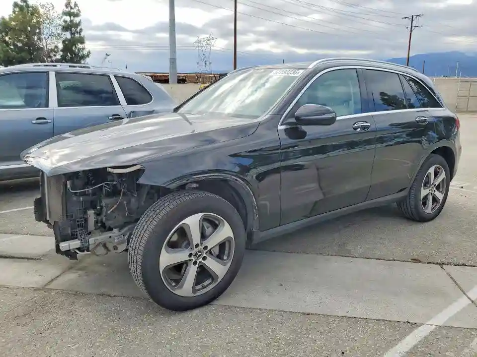 WDC0G4JB1JV055056 2018 MERCEDES-BENZ GLC-CLASS-0
