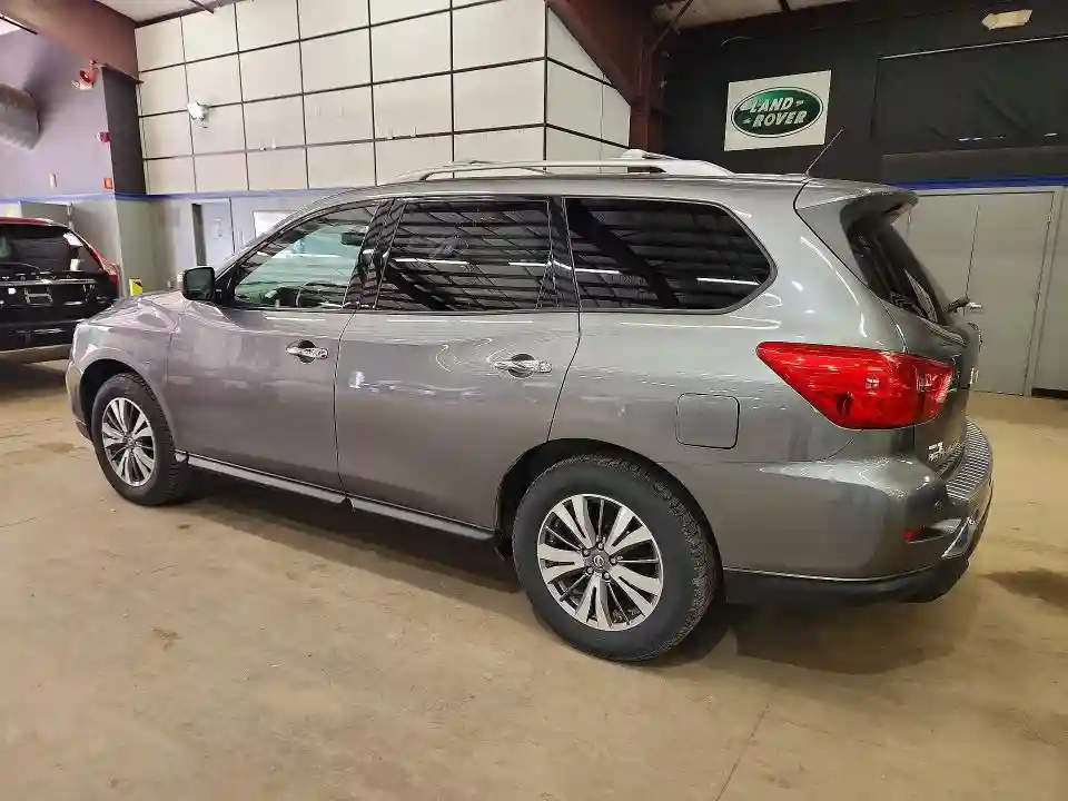 5N1DR2MM0JC607611 2018 NISSAN PATHFINDER-1