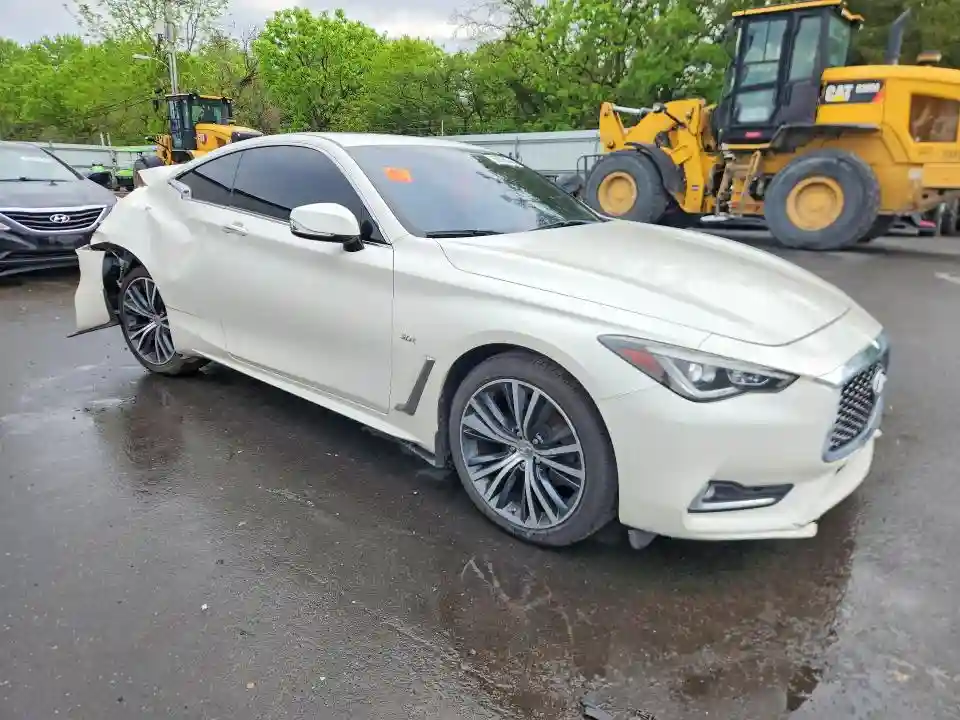 JN1EV7EL1JM390428 2018 INFINITI Q60-3