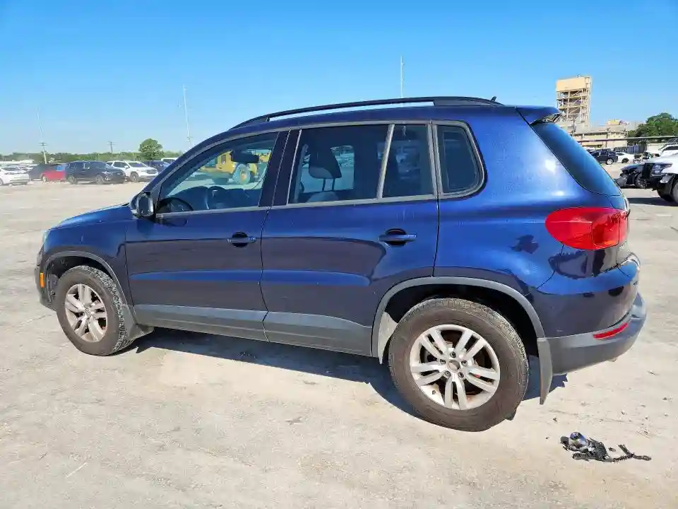 WVGAV7AX0GW548898 2016 VOLKSWAGEN TIGUAN-1