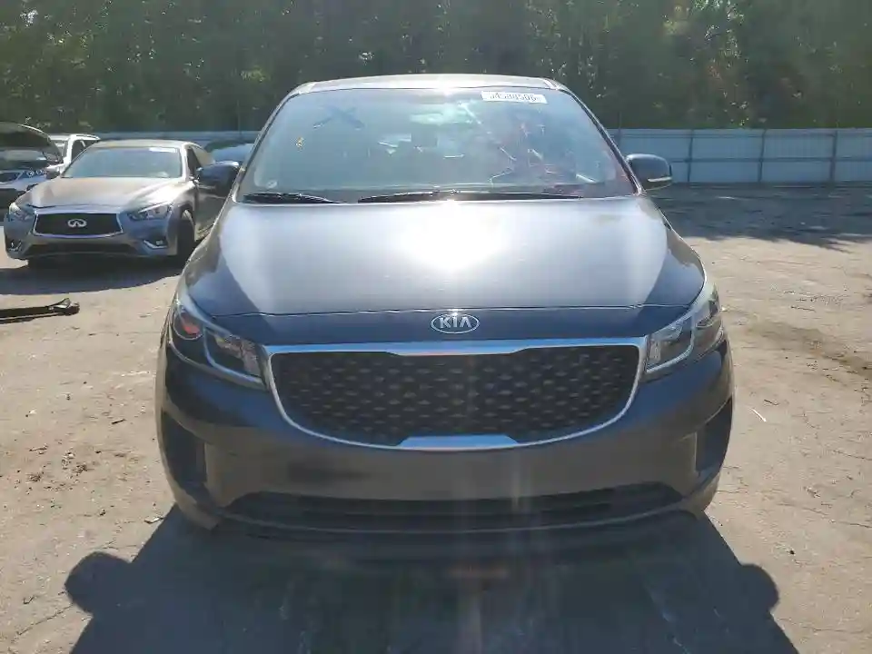 KNDMB5C12H6227342 2017 KIA SEDONA-4