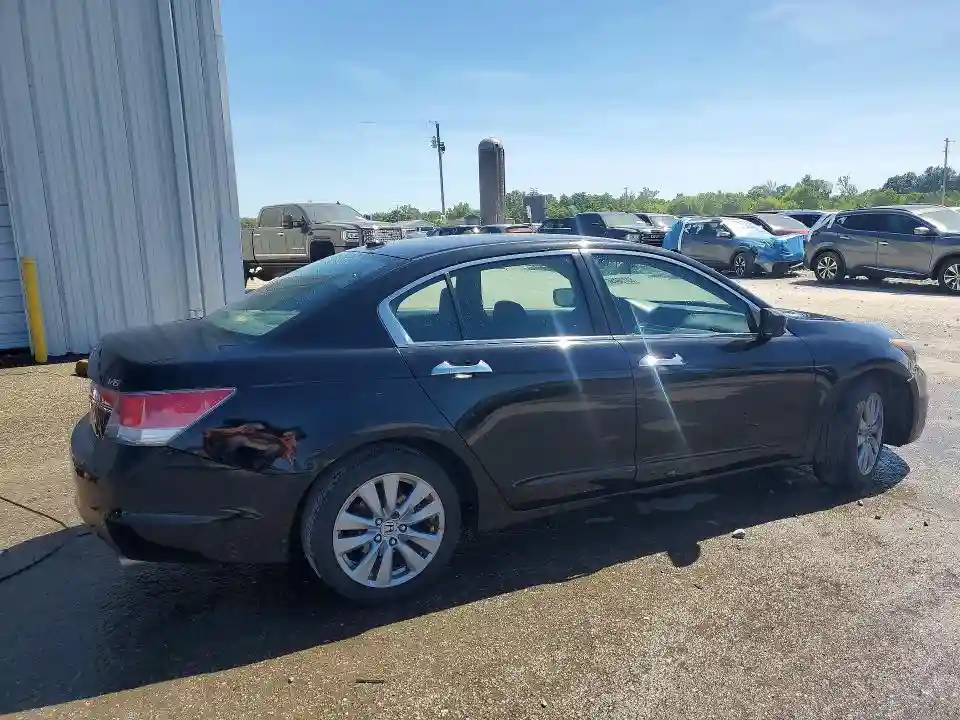 1HGCP3F81CA042071 2012 HONDA ACCORD-2