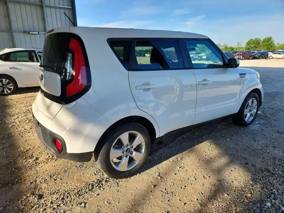KNDJN2A20H7478830 2017 KIA SOUL-2