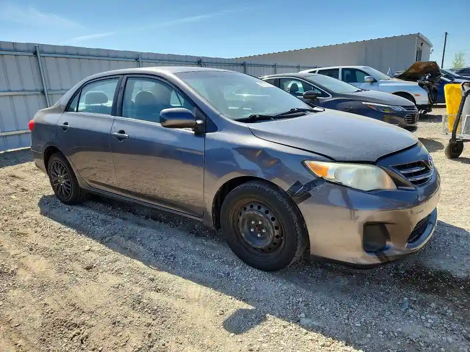 5YFBU4EE6DP080263 2013 TOYOTA COROLLA-3