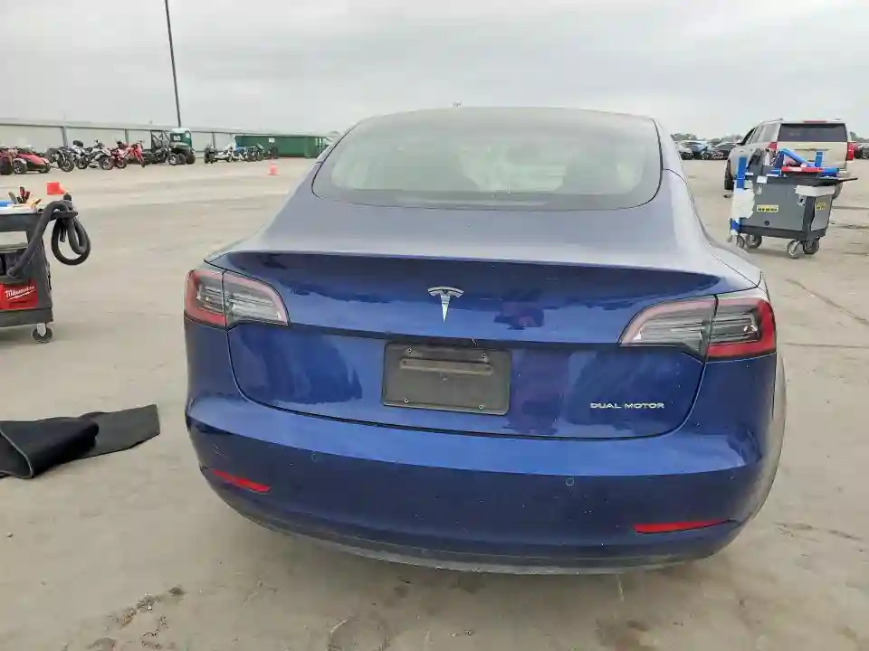 5YJ3E1EB6NF287996 2022 TESLA MODEL 3-5
