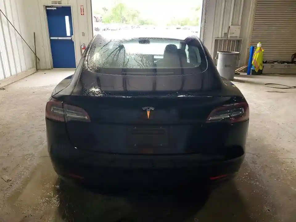 5YJ3E1EA9NF370569 2022 TESLA MODEL 3-5