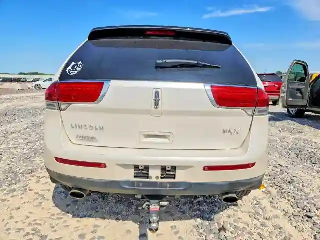 2LMDJ6JK6CBL17396 2012 LINCOLN TOWNHOUSE MKX-5