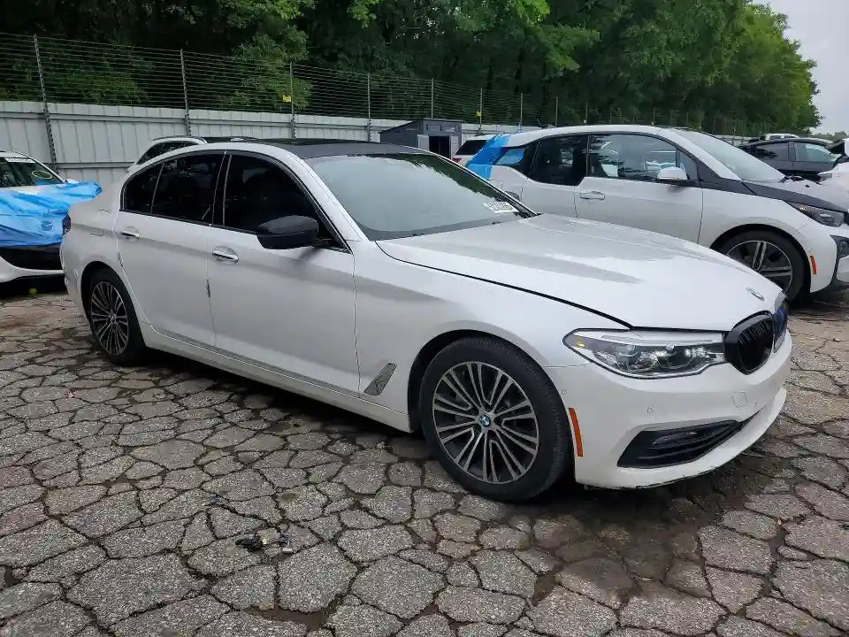 WBAJE5C36HG915430 2017 BMW 5 SERIES-3