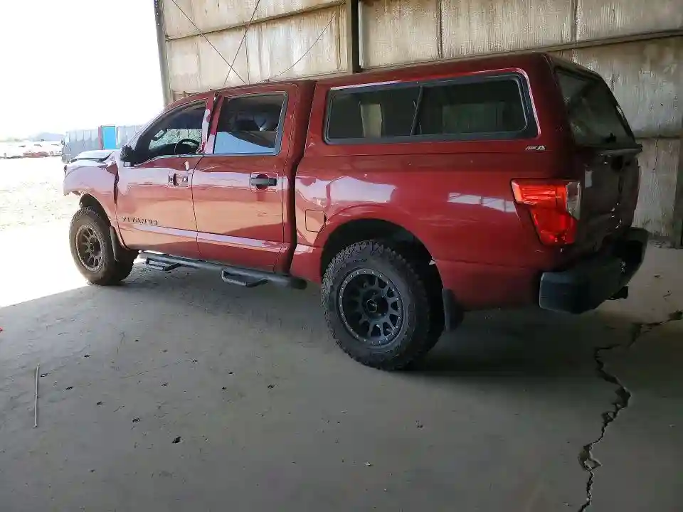 1N6AA1EJ9JN501656 2018 NISSAN TITAN-1