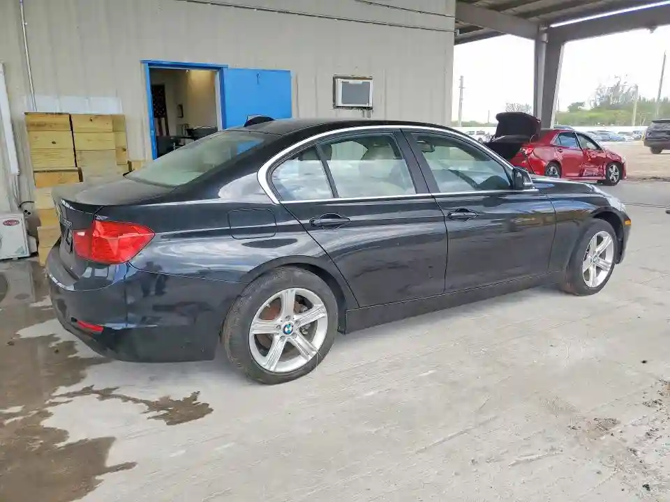 WBA3B5G53FNS14690 2015 BMW 3 SERIES-2