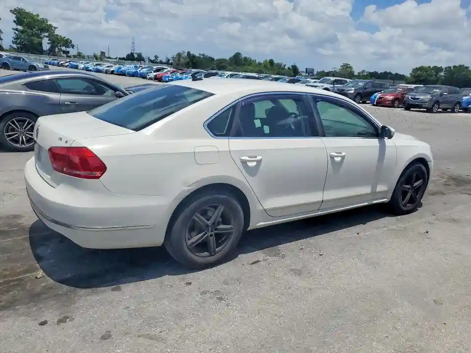 1VWBN7A38EC015151 2014 VOLKSWAGEN PASSAT-2