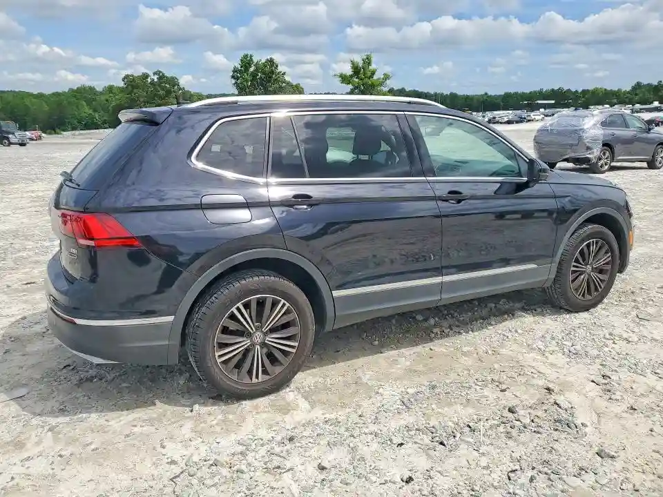 3VV2B7AX2JM057002 2018 VOLKSWAGEN TIGUAN-2