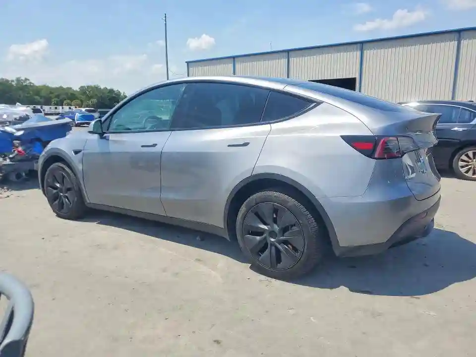 7SAYGDEEXRA320838 2024 TESLA MODEL Y-1