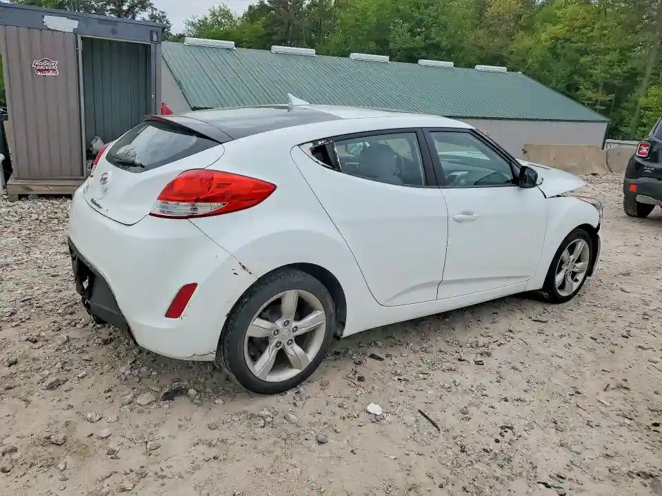 KMHTC6AD0CU036496 2012 HYUNDAI VELOSTER-2