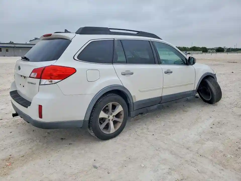 4S4BRCPC2E3245819 2014 SUBARU OUTBACK-2