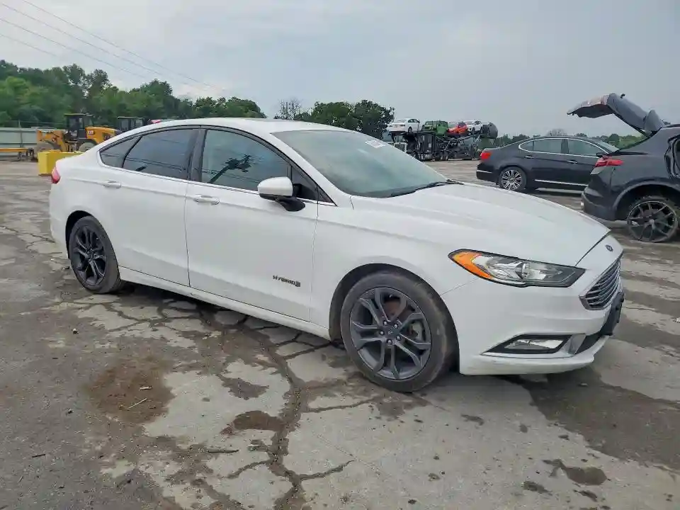 3FA6P0LU8JR132239 2018 FORD FUSION-3