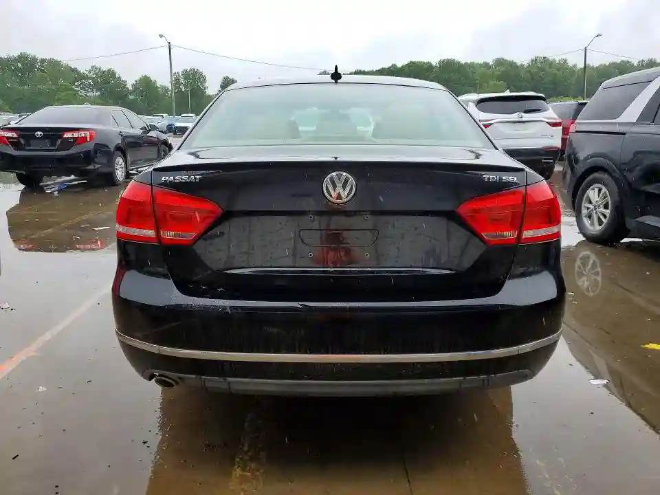 1VWCN7A32EC010564 2014 VOLKSWAGEN PASSAT-5