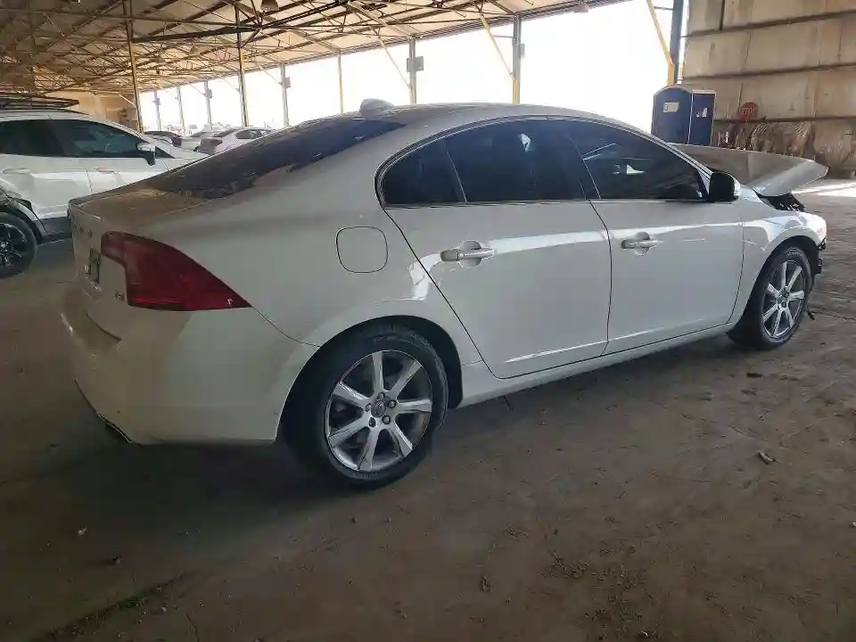 YV126MFK2G2401467 2016 VOLVO S60-2