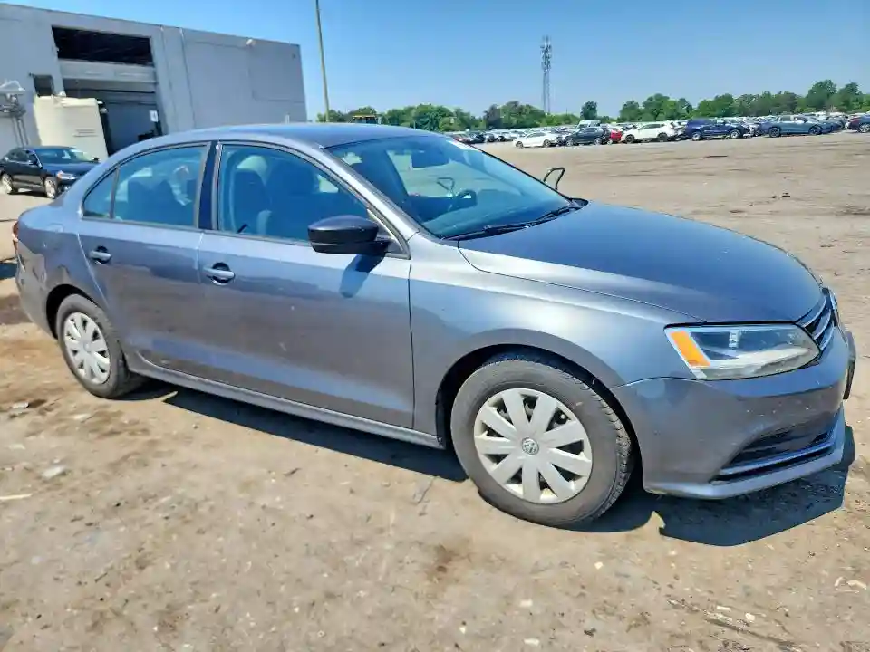 3VW167AJ2GM319486 2016 VOLKSWAGEN JETTA-3