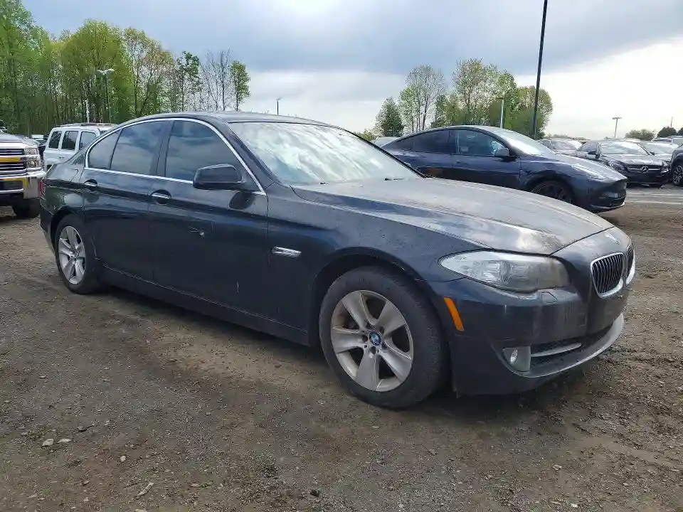 WBAXH5C57CDW04683 2012 BMW 5 SERIES-3