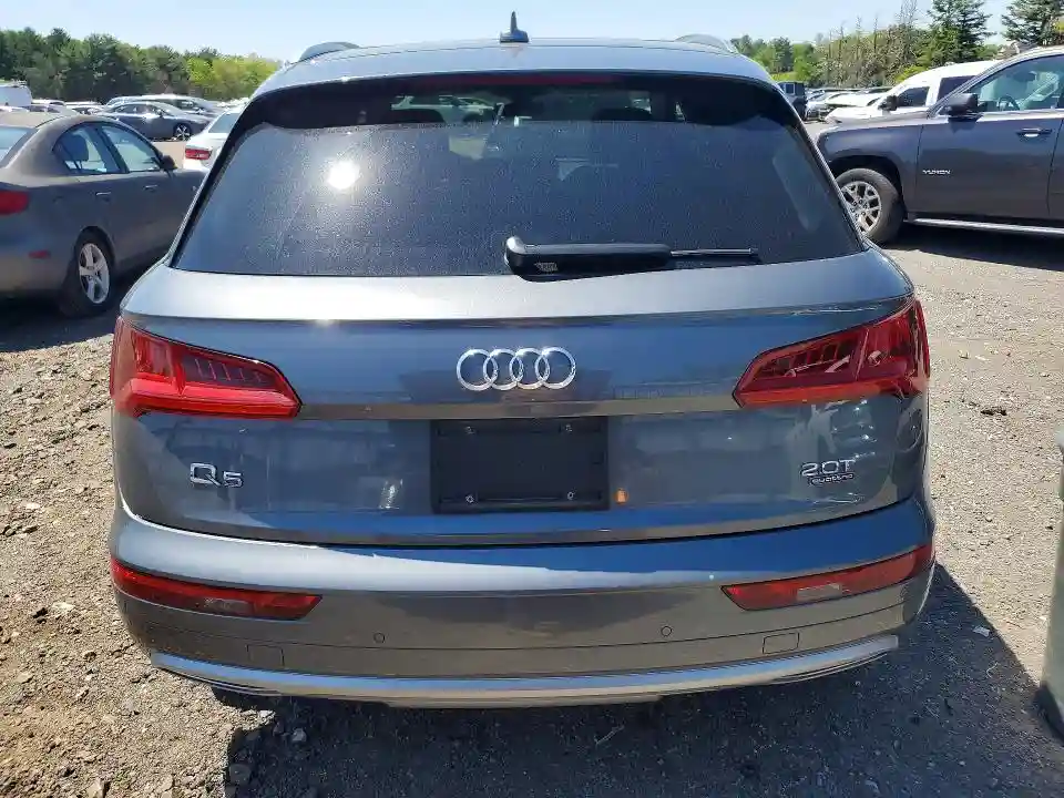 WA1CNAFY2J2190773 2018 AUDI Q5-5