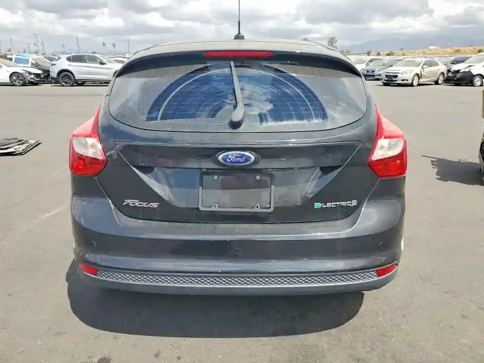 1FADP3R45EL311844 2014 FORD FOCUS-5