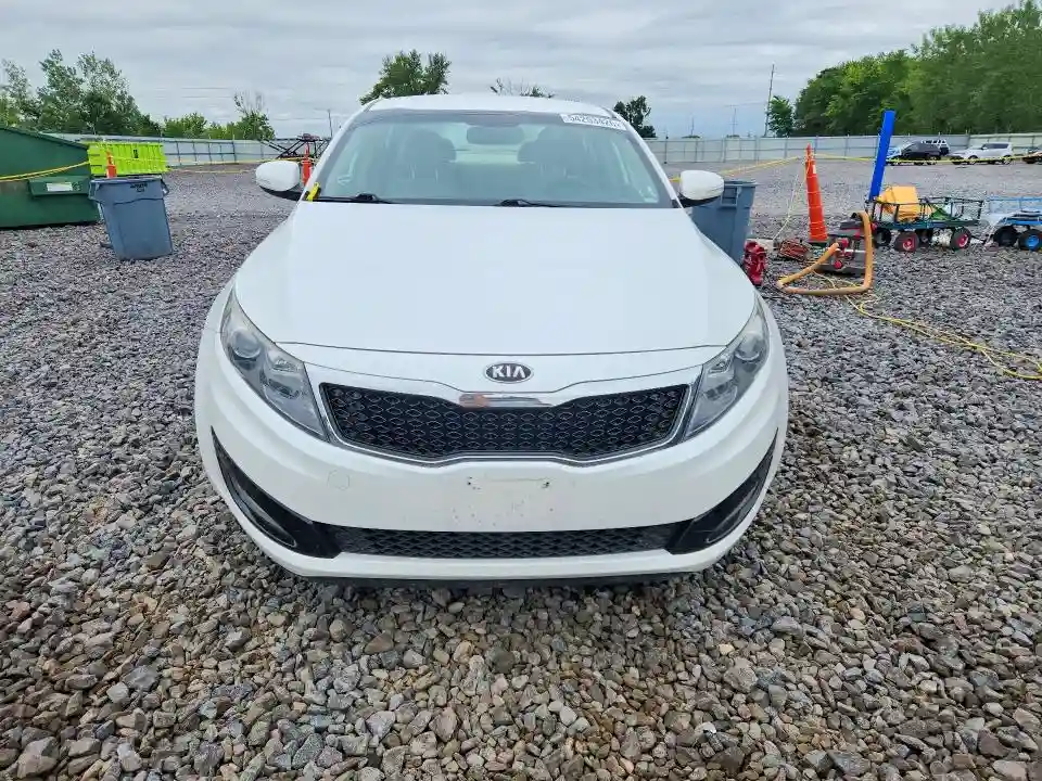 KNAGM4A79D5329520 2013 KIA OPTIMA-4