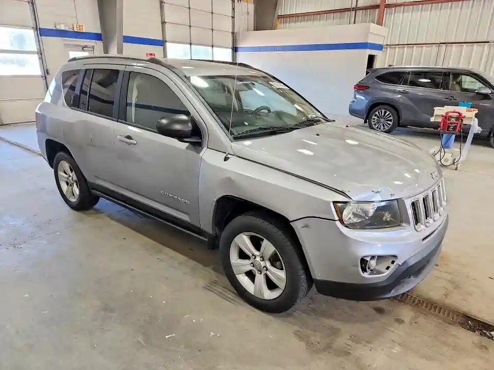 1C4NJDBB7FD283121 2015 JEEP COMPASS-3