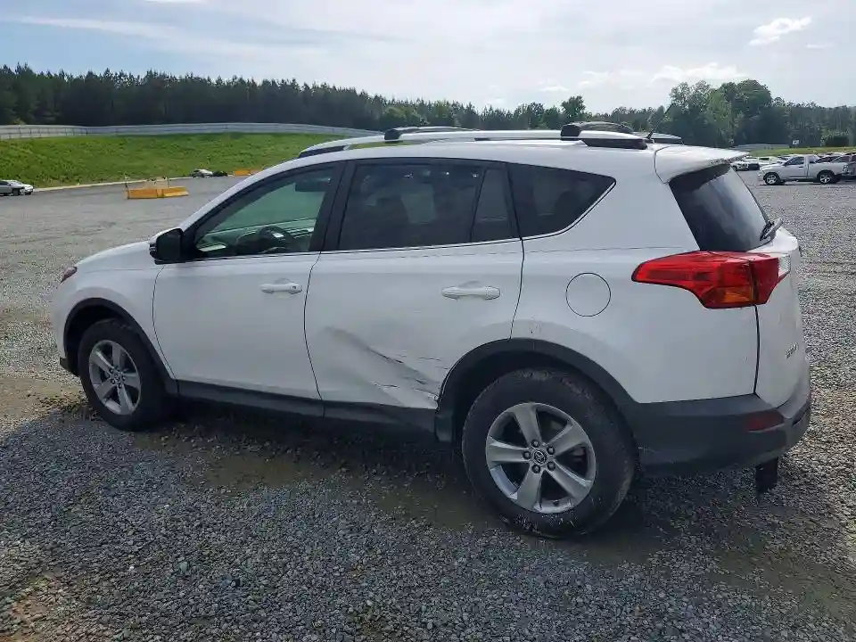 2T3WFREV1FW162743 2015 TOYOTA RAV4 XLE-1