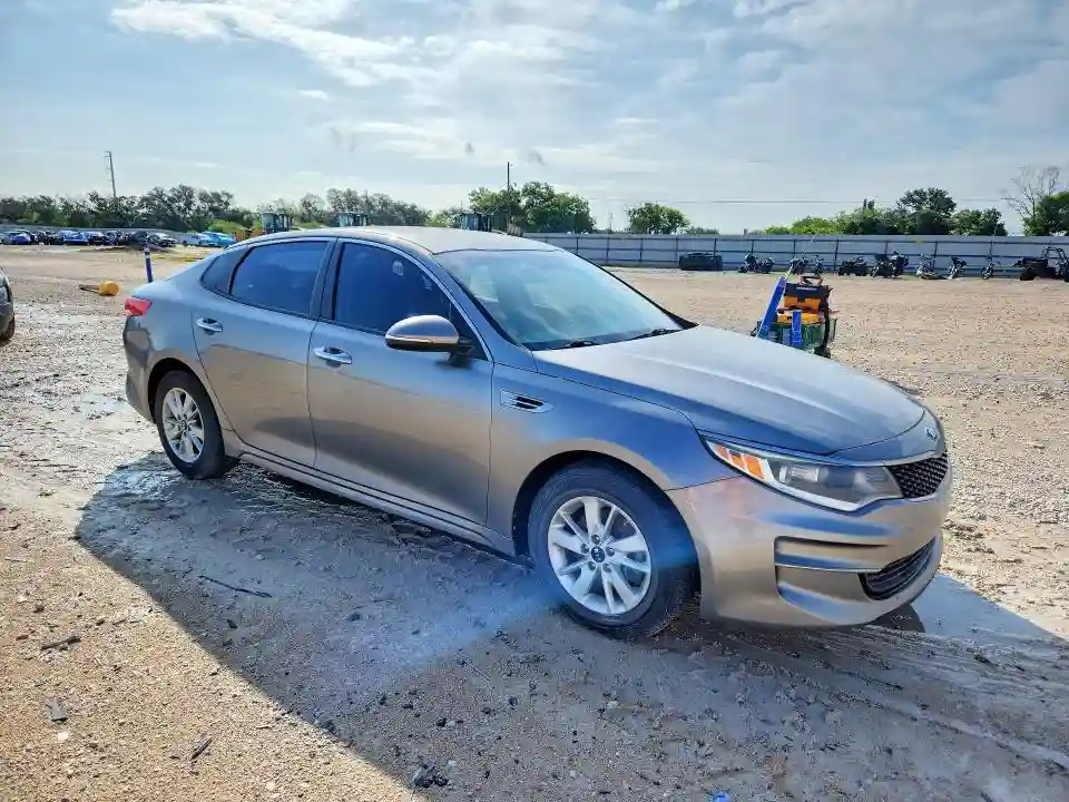 5XXGT4L35GG098857 2016 KIA OPTIMA-3