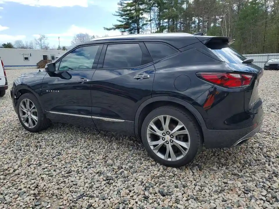 3GNKBLRS4NS130637 2022 CHEVROLET BLAZER-1