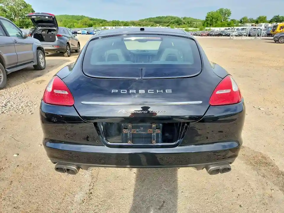 WP0AC2A77BL090347 2011 PORSCHE PANAMERA-5