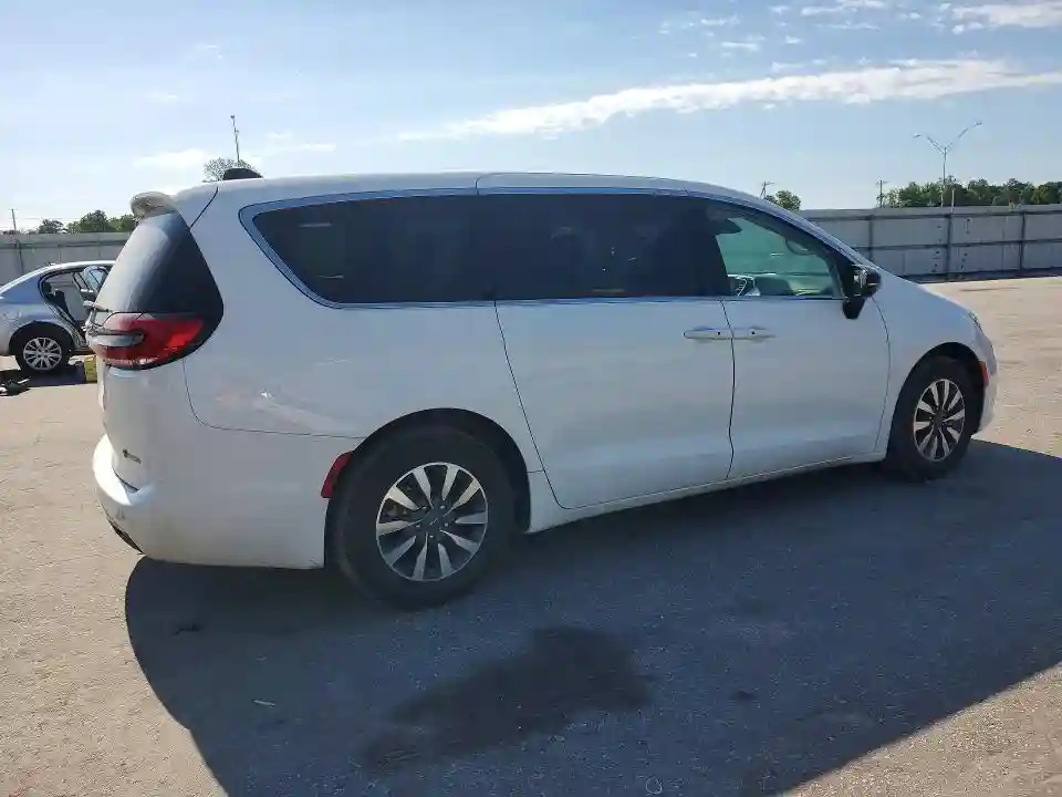 2C4RC1S78RR130903 2024 CHRYSLER PACIFICA-2