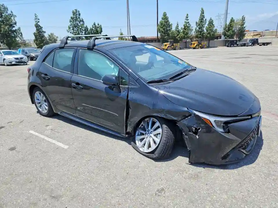 JTND4MBE4T3262995 2026 TOYOTA COROLLA-3