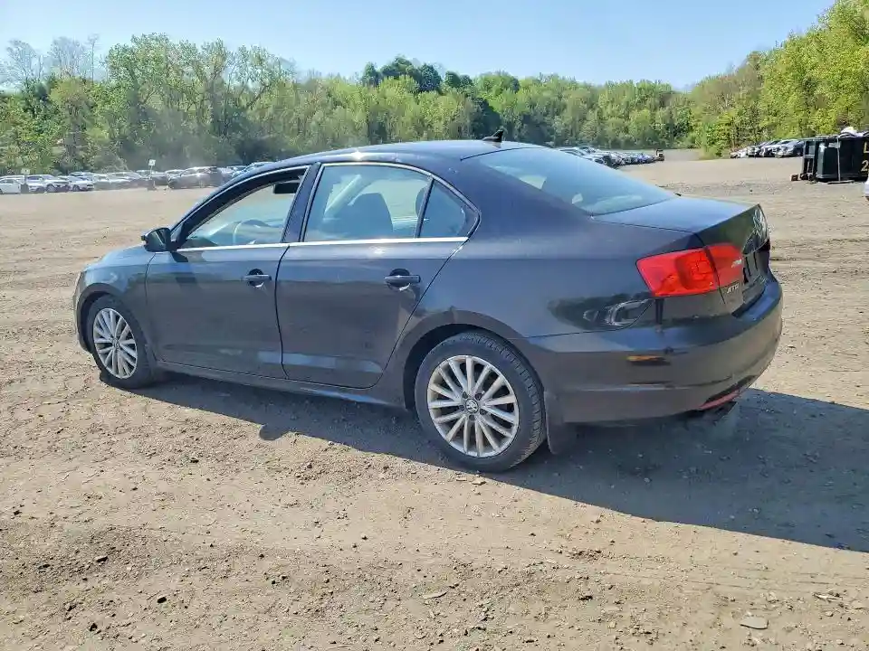 3VWLZ7AJ3BM105115 2011 VOLKSWAGEN JETTA-1