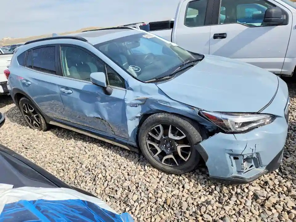 JF2GTDNC8LH283383 2020 SUBARU CROSSTREK-3
