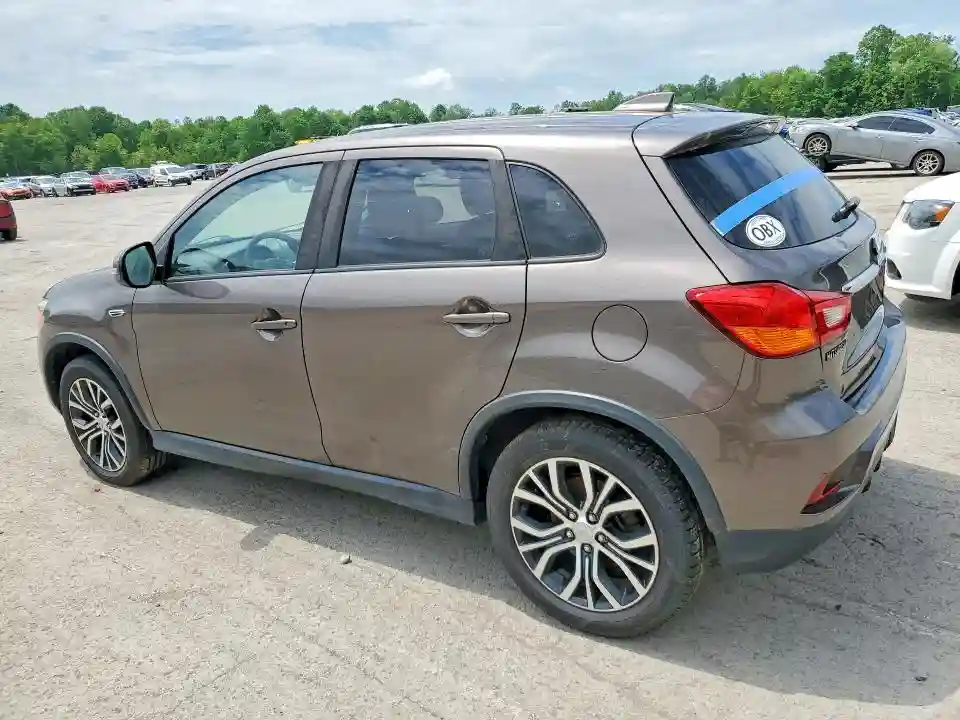 JA4AR3AU4JZ028937 2018 MITSUBISHI OUTLANDER-1