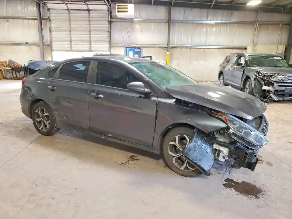 3KPF24AD6ME351599 2021 KIA FORTE-3