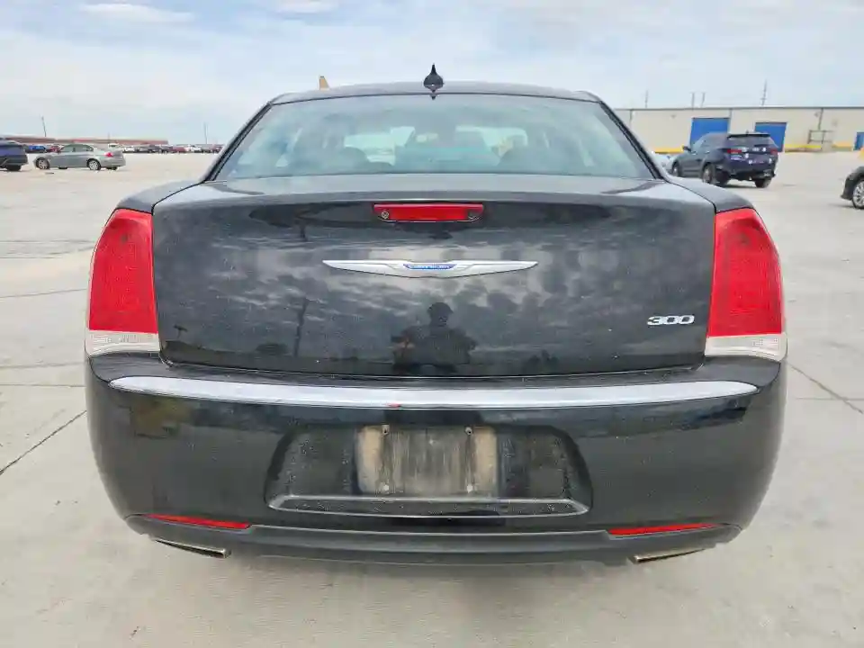 2C3CCAEG8KH536391 2019 CHRYSLER 300-5