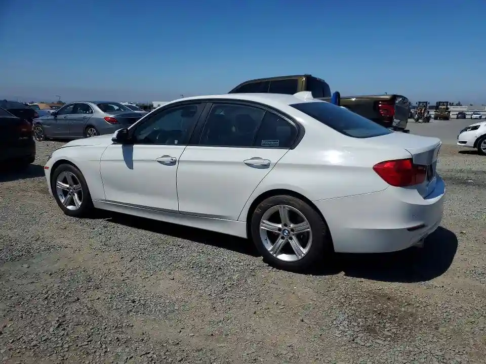 WBA3D3C5XEK157117 2014 BMW 3 SERIES-1