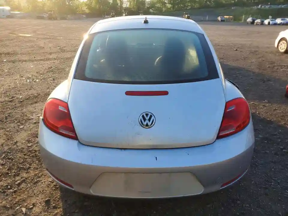 3VWHP7AT0CM627604 2012 VOLKSWAGEN BEETLE-5