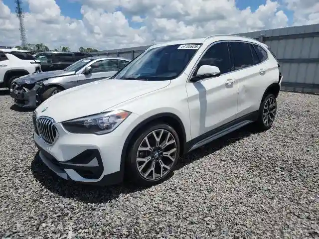 WBXJG7C02M5S78320 2021 BMW X1-0