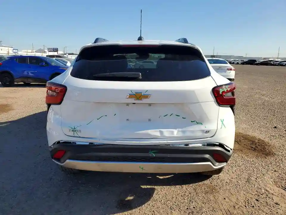 KL77LHEP6SC276207 2025 CHEVROLET TRAX-5