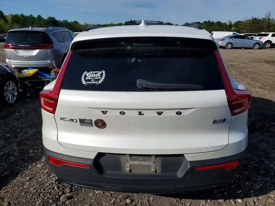 YV4L12UL8R2201427 2024 VOLVO XC40-5