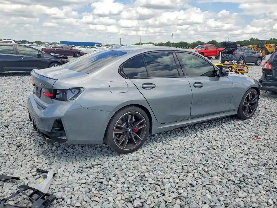 3MW49FS07R8E07126 2024 BMW M3-2