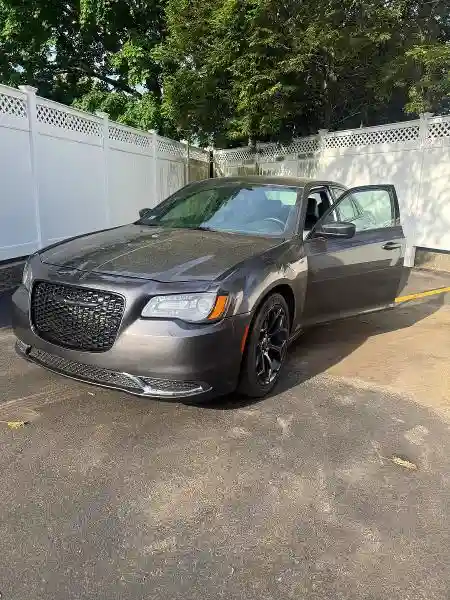 2C3CCABG5LH158682 2020 CHRYSLER 300-1