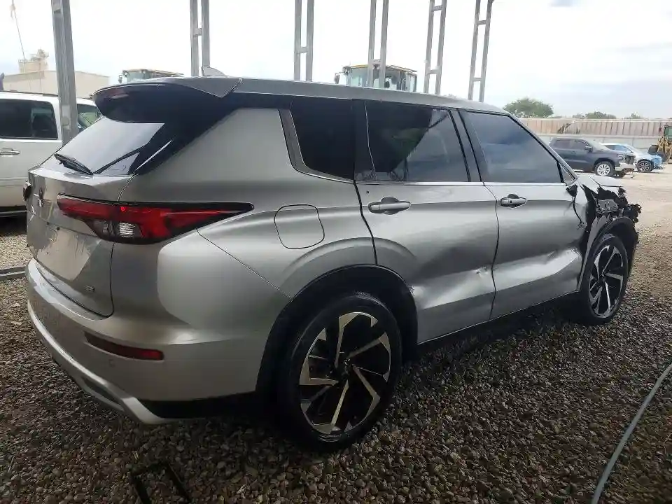 JA4J4UA84NZ048084 2022 MITSUBISHI OUTLANDER-2